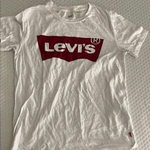 Levi's White and Red Logo T-Shirt